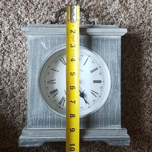 Gray Table Clock - Picture 5 of 7